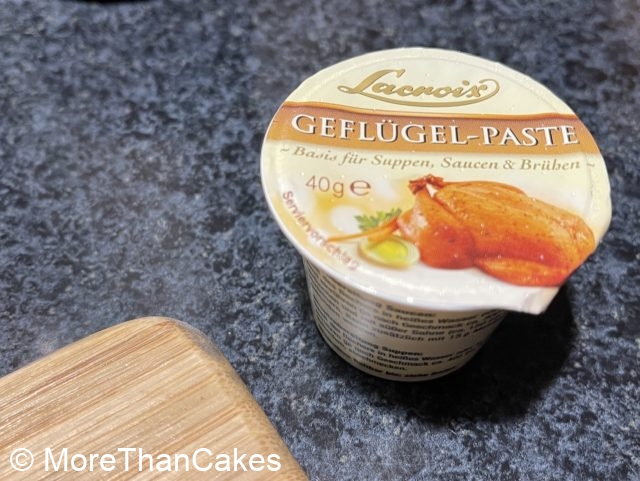 Rollbraten von der Gänsebrust gefüllt mit Cranberries und Walnüssen ... Rollbraten von der Gänsebrust gefüllt mit Cranberries und Walnüssen ...